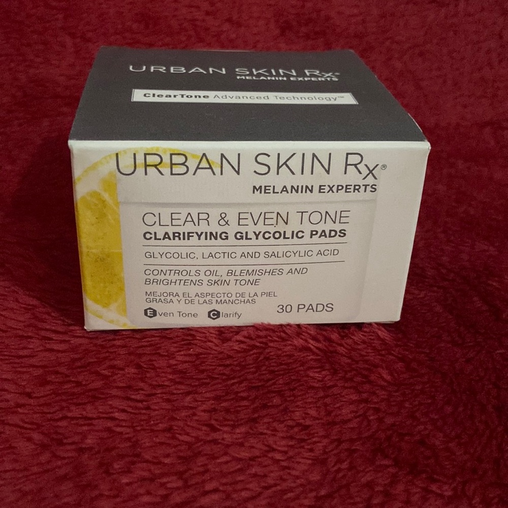Clear and Even Tone Clarifying Glycolic Pads